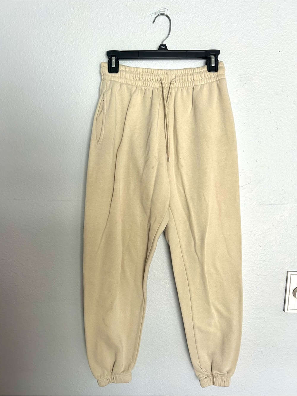 Women’s Cream Beige Drawstring Jogger Sweatpants Size: M
